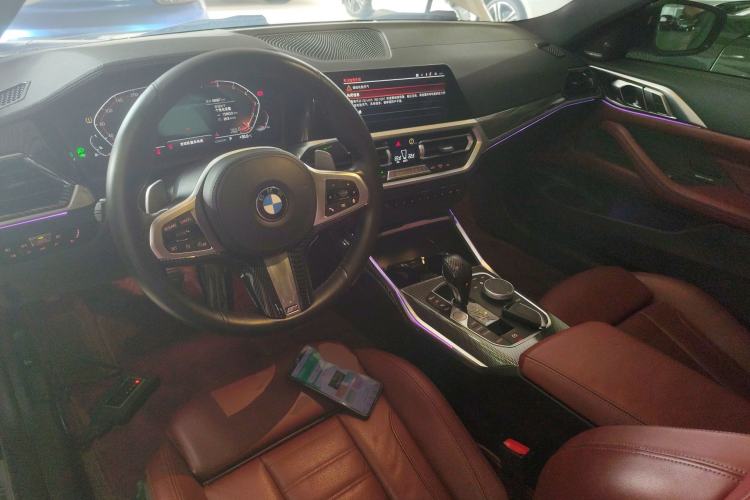 Used BMW 4 Series 2021 425i M Sport Night Edition Center Console