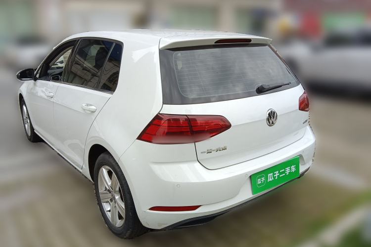 Used Volkswagen Golf 2018 1.6L Manual Fashion Edition
