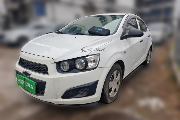 Used Chevrolet Aveo Sonic 2011 Sedan 1.4L MT SL