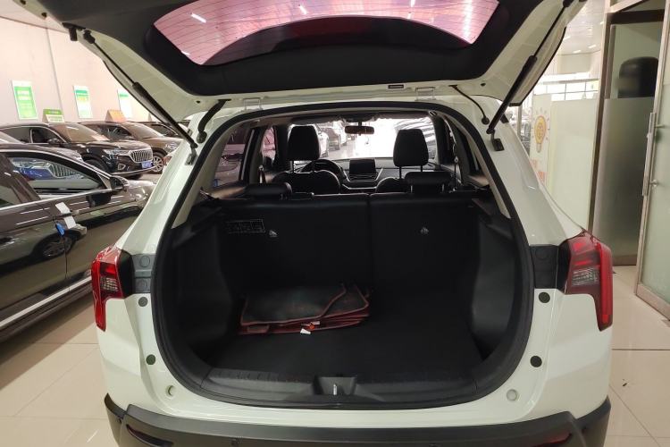 Used Venucia T60 2020 1.6L CVT Smart Drive Version China VI Standard
