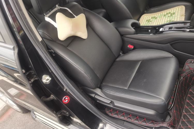 Used Honda Vezel 2016 1.8L CVT Front-Wheel Drive Pioneer Edition
