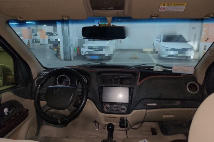 Used CHANGAN KAICHENG Star 9 2019 1.5L Base Model Van Transporter 4G15S Center Console