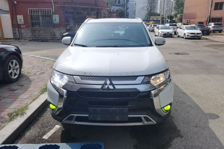 Used Mitsubishi Outlander 2020 2.0L Two-Wheel Drive Enjoyment Version 5 Seats