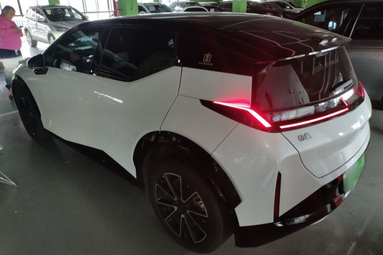 Used Zeekr X 2023 Rear-Drive YOU Edition 4 Seats Exterior 2