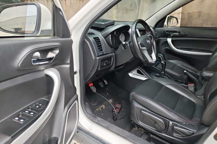 Used CHANGAN CS35 2016 1.6L Manual Luxury Model China V Standard