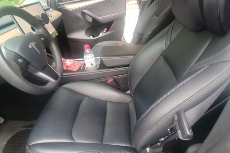 Used Tesla Model Y 2022 Rear-Wheel-Drive Version
