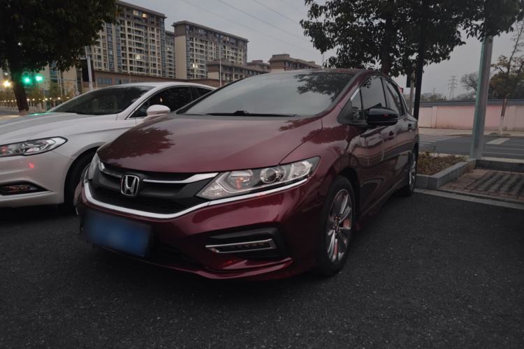 Used Honda Jade 2017 1.8L automatic Comfort version 5 seats