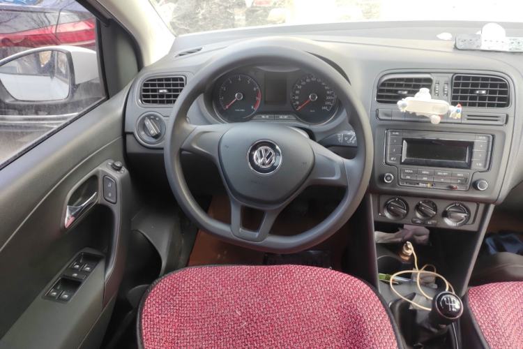 Used Volkswagen Polo 2014 1.4L Manual Fashion Edition