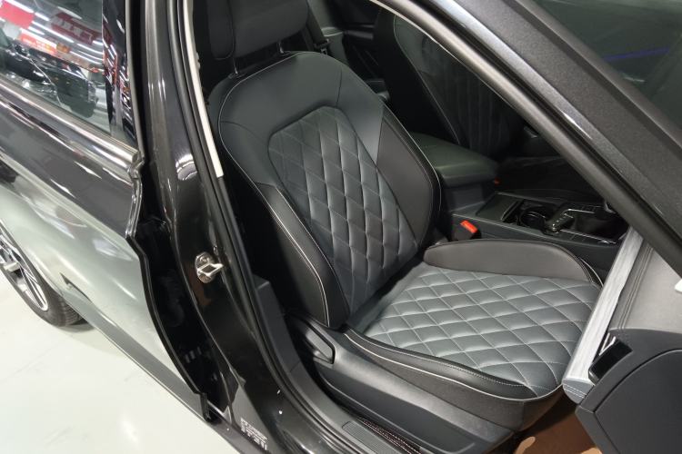 Used Volkswagen Sagitar 2024 300TSI DSG Excellence Edition