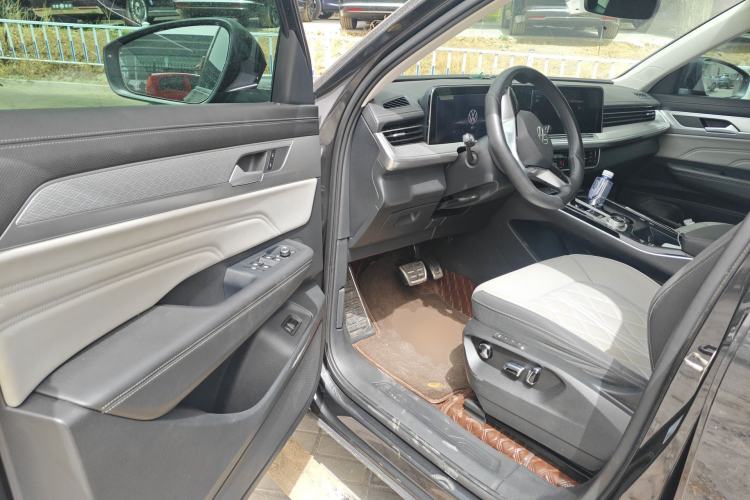 Used Volkswagen Tavendor 2023 380TSI Four-Wheel Drive R-Line Cruise Edition
