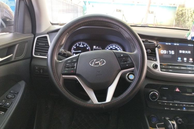 Used Hyundai Tucson 2015 1.6T Dual-Clutch Two-Wheel-Drive Smart Model
