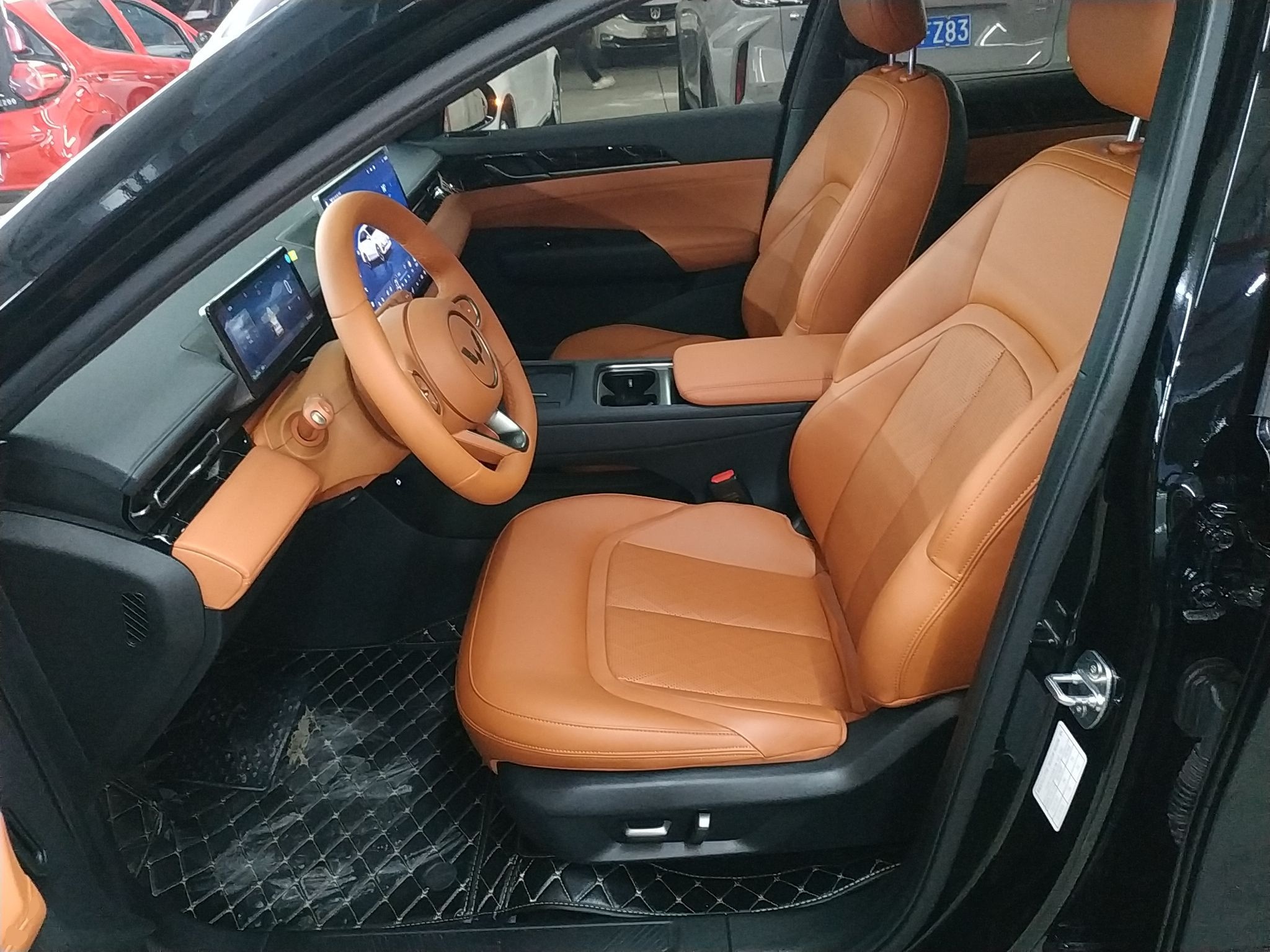 المقاعد الأمامية داخل السيارة