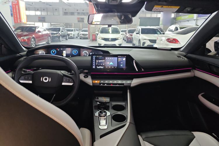 Used CHANGAN NEVO A06 2023 Advanced Model Center Console