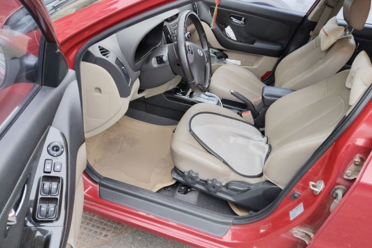 Used Hyundai Celesta 2011 1.6L Automatic Luxury Version
