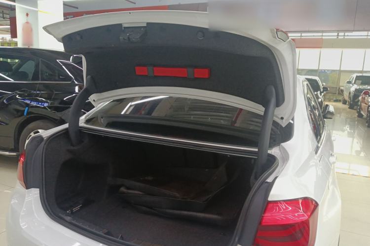 Used BMW 3 Series 2017 320Li Fashion Model
