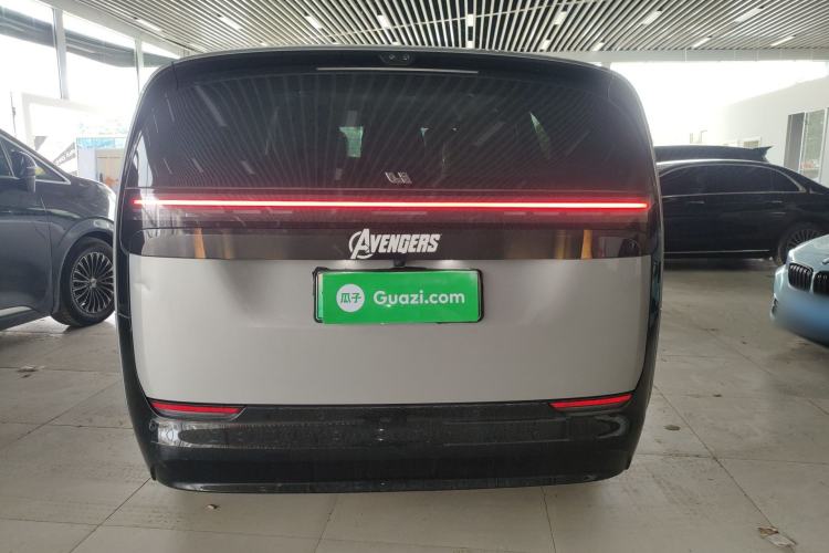 Used Li Auto MEGA 2024 Ultra Model
