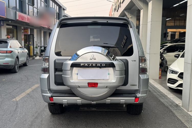 Used Mitsubishi Pajero 2014 3.0L Elite Edition