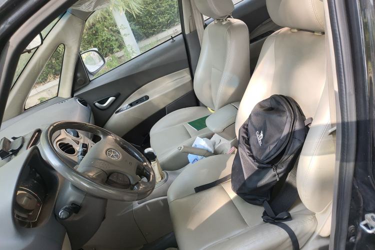 Used JAC Group Refine M2 2012 1.8L MT Business Luxury 5-Seater
