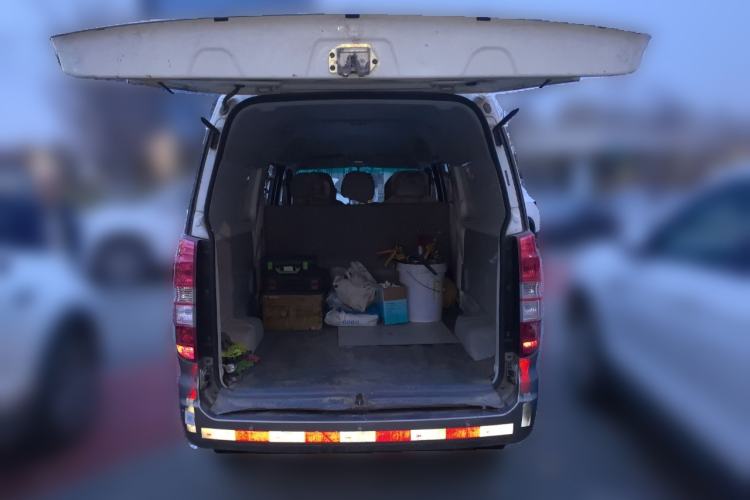 Used Jinbei New Hiace X30L 2018 1.5L Box Truck Business Edition DLCG14 Trunk