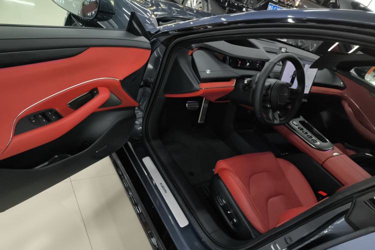 Used Xiaomi Auto SU7 2024 Four-Wheel Drive Ultra-Long Range Advanced Intelligent Driving Max Edition