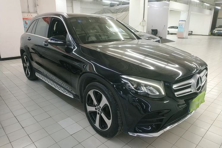 Used Mercedes-Benz GLC 2019 Facelift GLC 260 L 4MATIC Luxury Model

