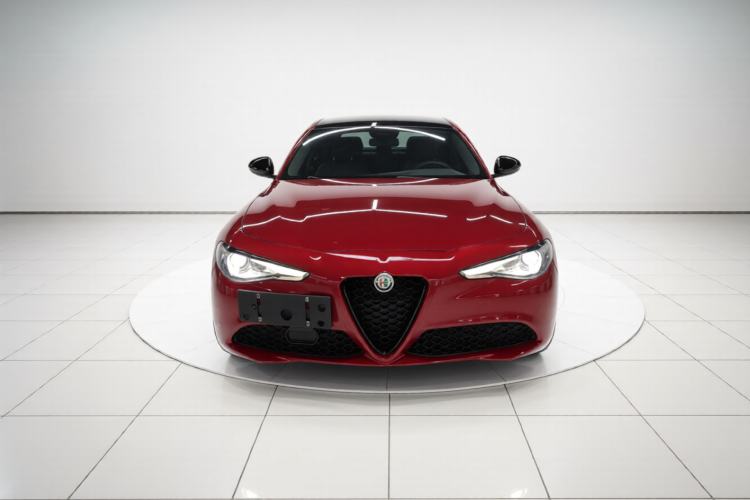 Used Alfa Romeo Giulia 2017 2.0T 200HP Elite Edition Front
