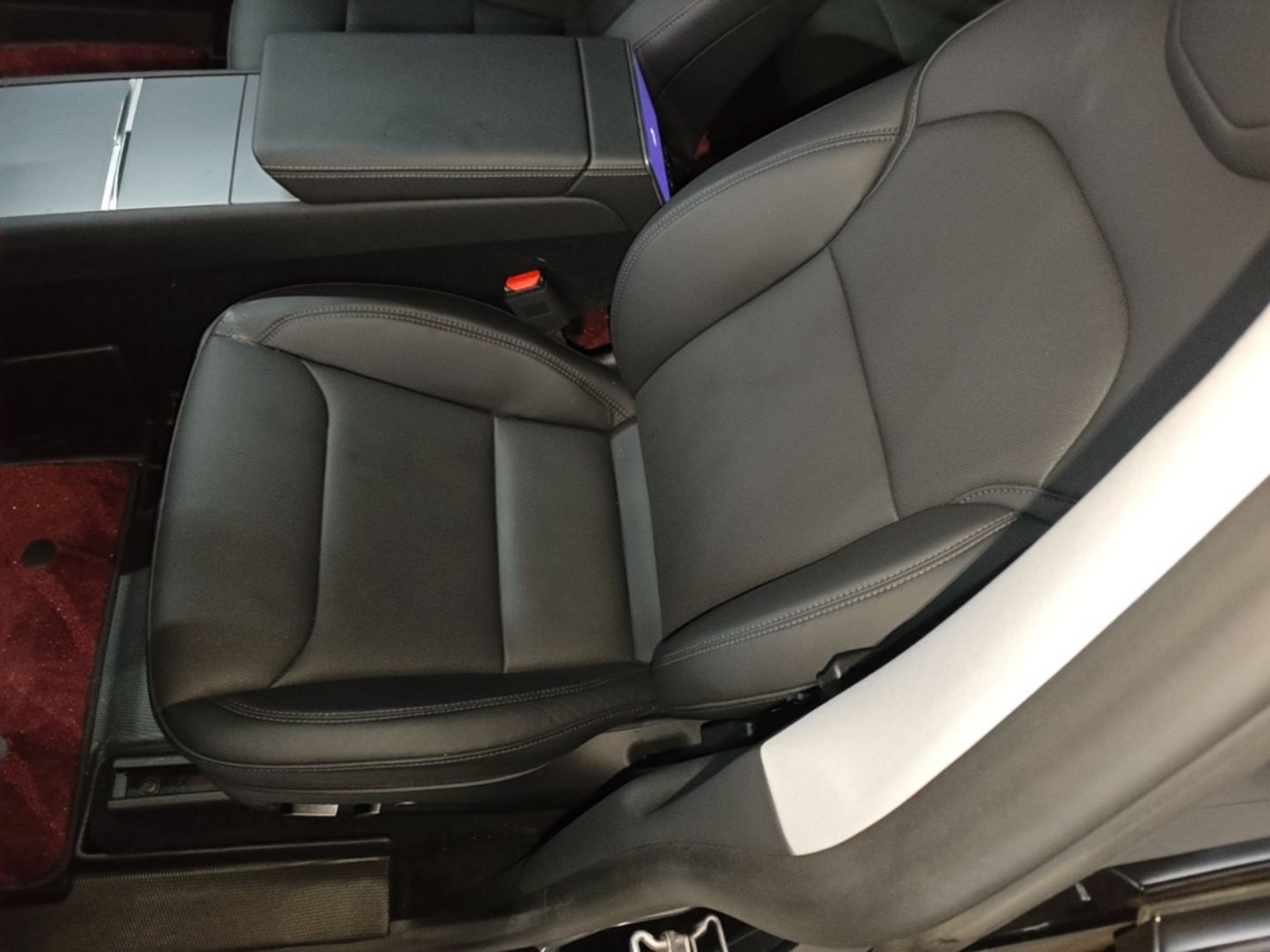 Vordere Reihe im Auto