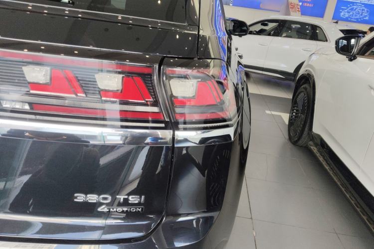 Used Volkswagen Teramont X 2024 380TSI Four-Wheel Drive Prestige Luxury Edition Right Rear Taillight