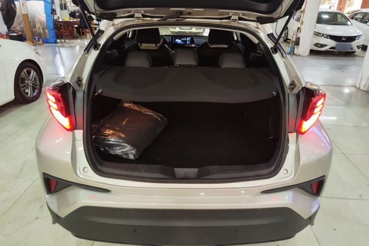 Used Toyota C-HR 2023 2.0L Luxury Edition
