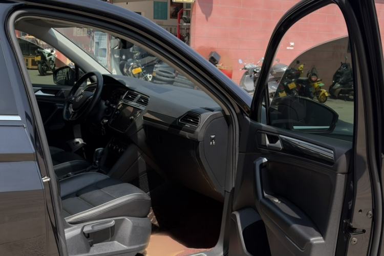 Used Volkswagen Tiguan 2018 330TSI All-Wheel-Drive Innovation Model Instrument Cluster