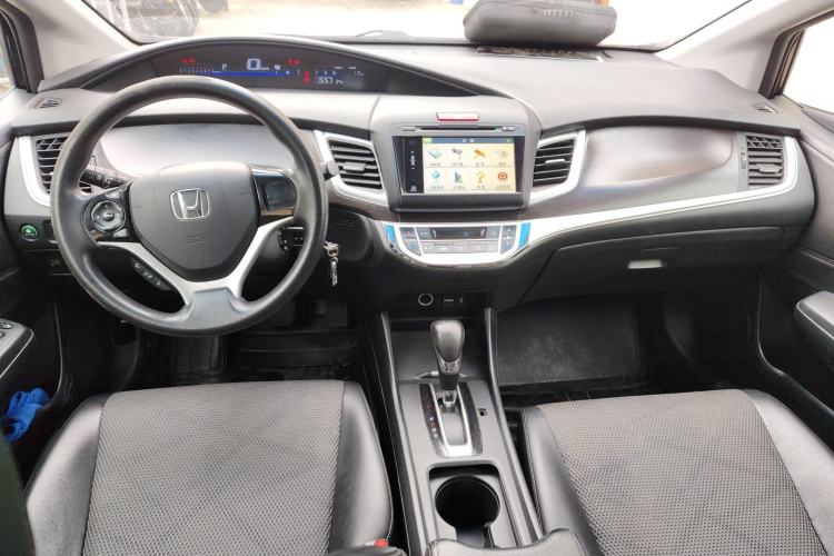 Used Honda Jade 2013 1.8L automatic Comfort version 5 seats