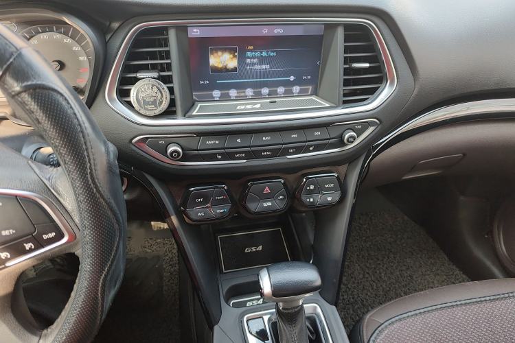 Used GAC Trumpchi GS4 2016 235T G-DCT Luxury Edition Audio And AC Panel