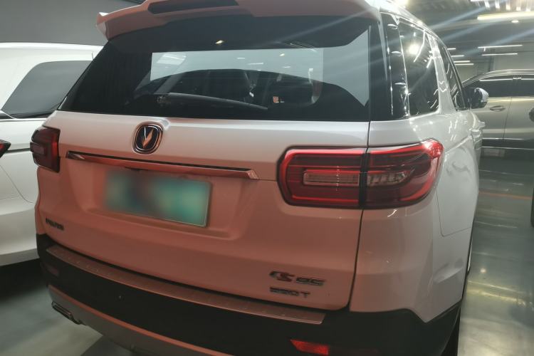 Used CHANGAN CS95 2017 2.0T Two-Wheel Drive Zhitu Edition Rear