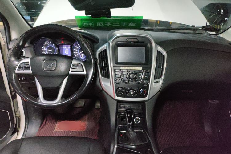 Used JMC Yusheng S350 2013 2.4T Automatic 2WD Diesel Ultra-Luxury 5-Seater Center Console