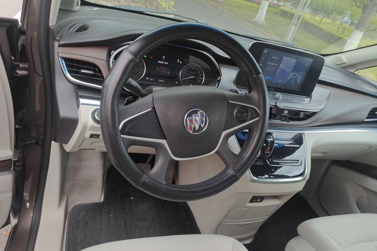 Used Buick GL8 2022 Land Cruiser Executive Class 652T Comfort Model Steering Wheel