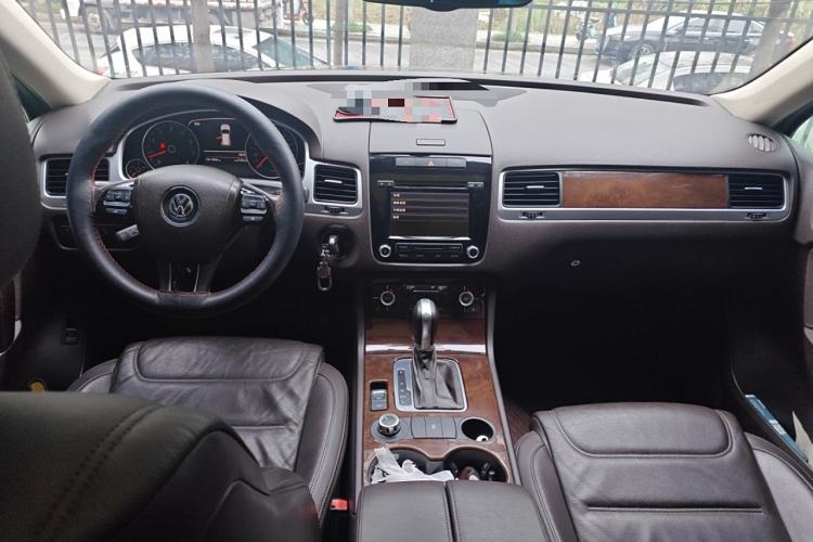 Used Volkswagen Touareg 2014 3.0 TSI New Edition