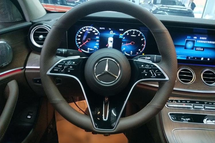 Used Mercedes-Benz E-Class 2023 E 260 L
