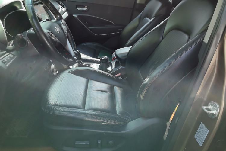 Used Hyundai Santa Fe 2013 2.4L Automatic Two-Wheel Drive Smart Version