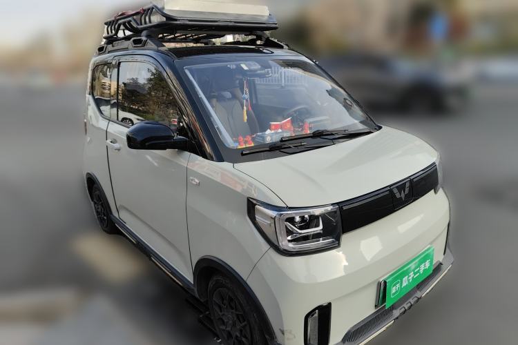 Used Wuling Hongguang MINIEV 2022 GAMEBOY 300km Enthusiast Model with Lithium Iron Phosphate Front Right 45 Deg