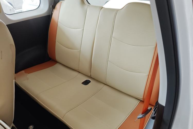 Used CHANGAN NEVO Lumin 2025 301km Honey Dew Edition Left Rear Seat