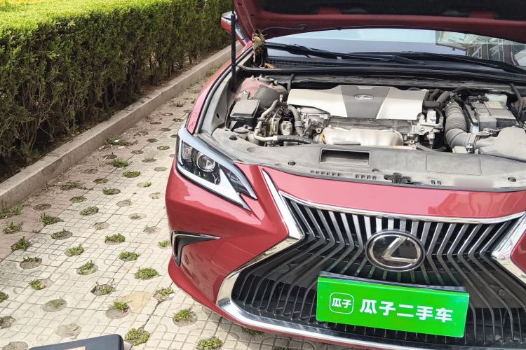 Used Lexus ES 2018 200 Excellence Edition China V Standard Right Front Headlight