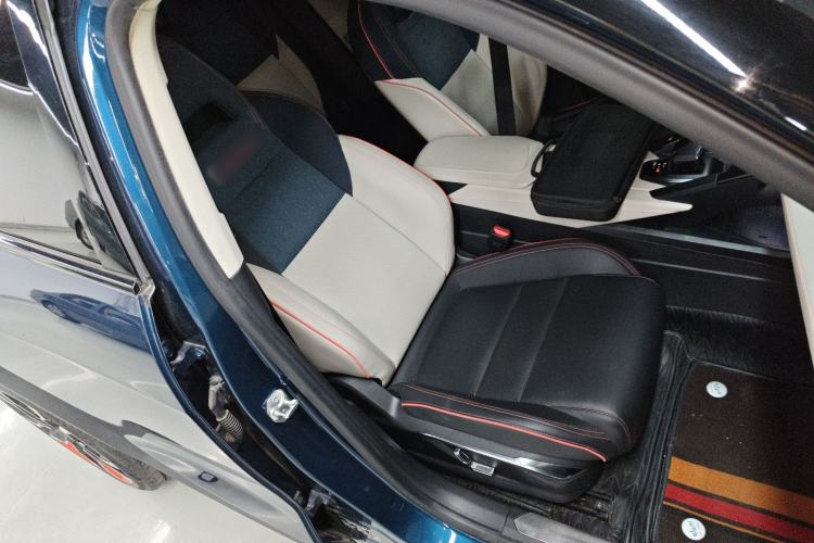 Used Lynk & Co 06 2020 1.5T YAO Halo
