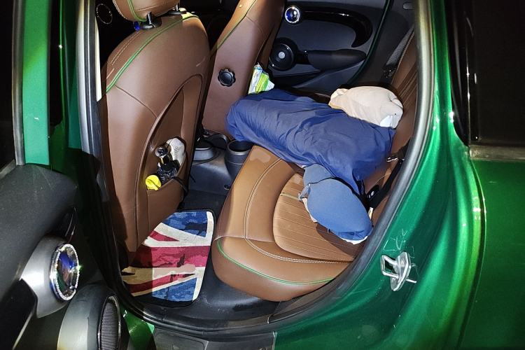 Used MINI 2019 1.5T COOPER 60th Anniversary Edition Five-Door Version Left Rear Seat