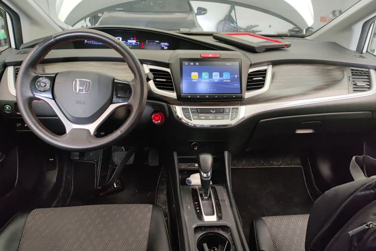 Used Honda Jade 2017 1.8L automatic Comfort version 5 seats
