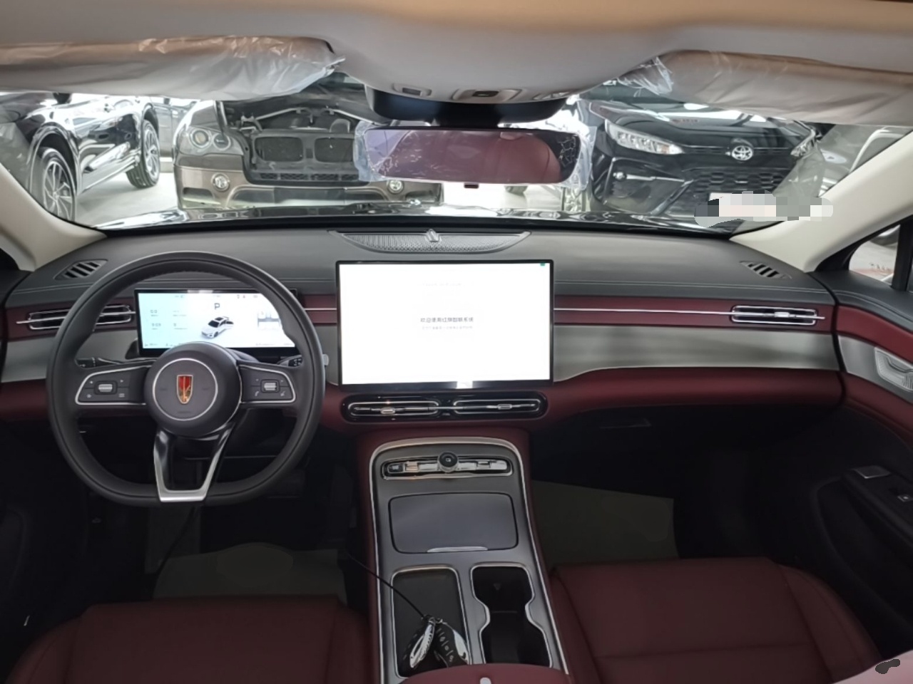 Hongqi H5 2026 Model 1.5T DCT Qi Yun Pro Edition — снимка 12