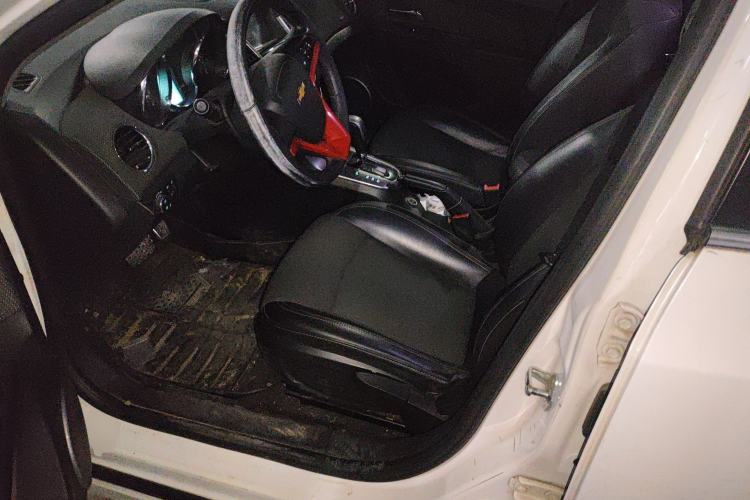 Used Chevrolet Cruze 2013 Hatchback 1.6T Automatic Flagship Model