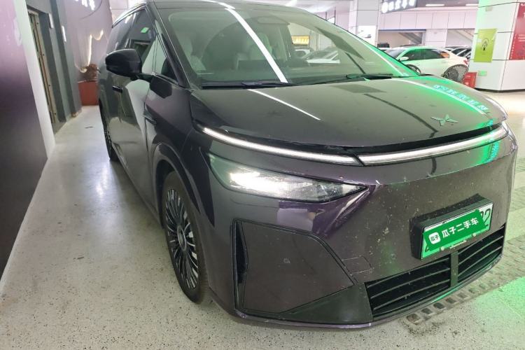 Used XPeng X9 2026 Model—Range-Extended Version 1602 Ultra Front Right 45 Deg