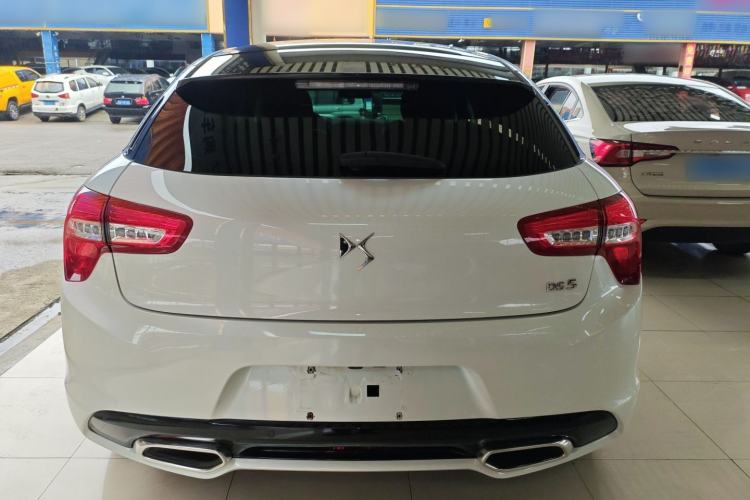 Used DS 5 2015 1.6T Luxury Edition THP160
