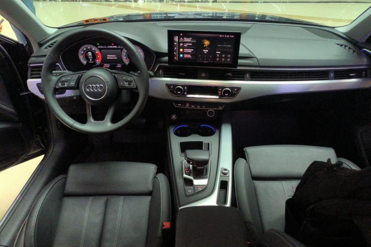 Used Audi A4L 2020 40 TFSI Luxury Dynamic Model
