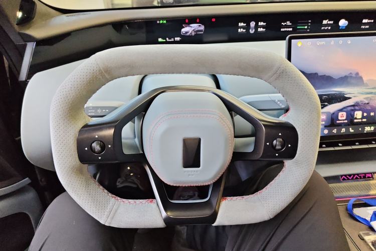 Used Avatr 12 2023 650 Three-Laser Four-Wheel Drive Performance Edition Steering Wheel